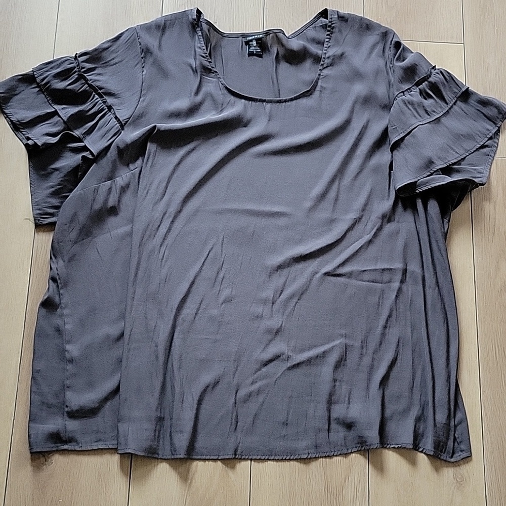 TORRID GRAY ROUND NECK  BLOUSE 5XL